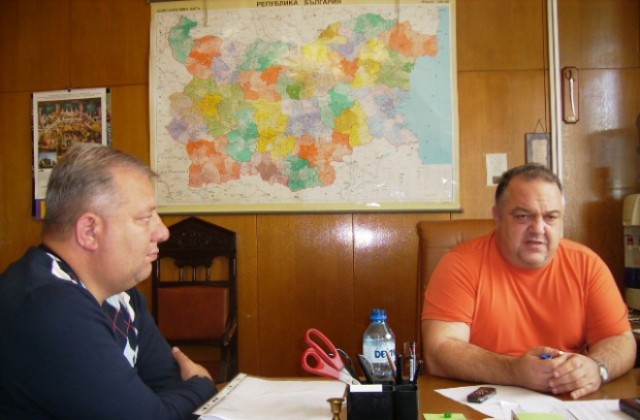 Маслара и Пинко не могат да са треньори, смята Андрей Радев и предлага обединение на Велбъжд и Бузлуджа