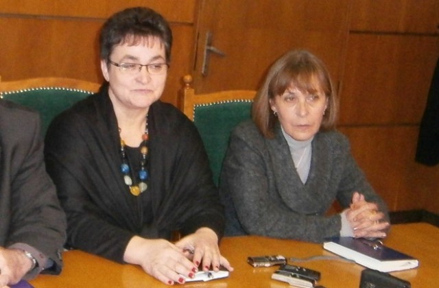 Кметът представи трима от новоназначените шефове в община Плевен