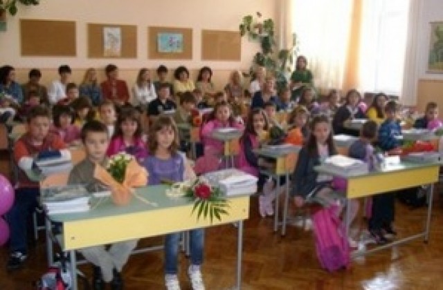 Родители: Фалстарт на европейския образователен проект за 122 деца в Хасково?