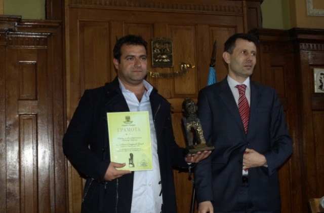 Рефан България спечели наградата за благотворителност „Кудоглу”