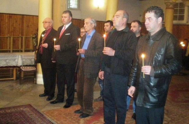 От дружество „Св. Св. Кирил и Методий” почетоха паметта на Мара Бунева