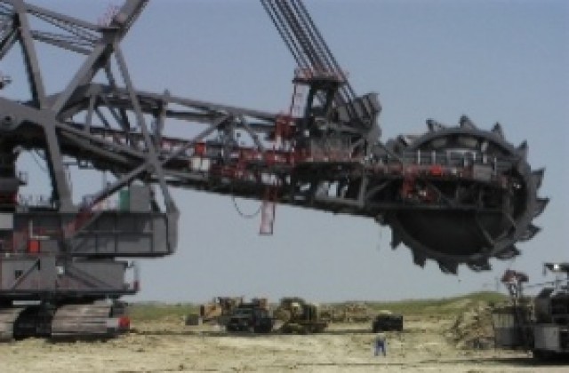 1500 работници в трите рудника  на „Мини Марица изток” спряха работа