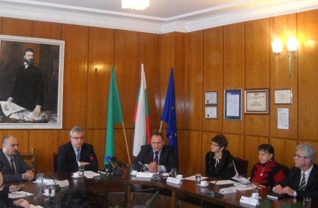 Николай срещу Николай