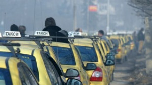 Таксита плашат с февруарска блокада на столицата заради законови текстове