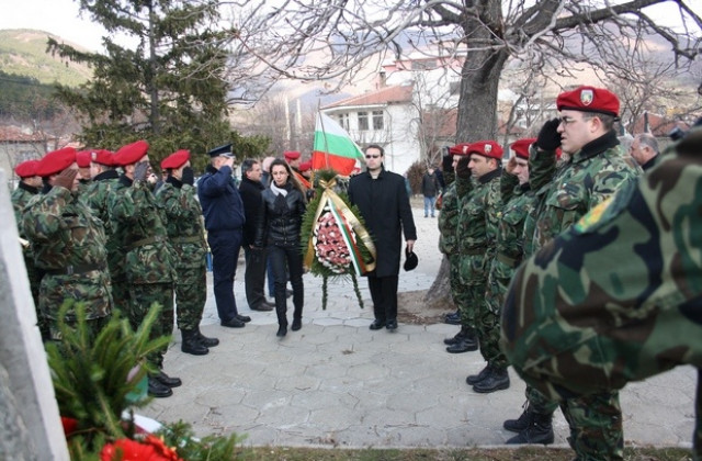 От ГЕРБ участваха в ритуала по повод 134 години от освобождението на Сливен