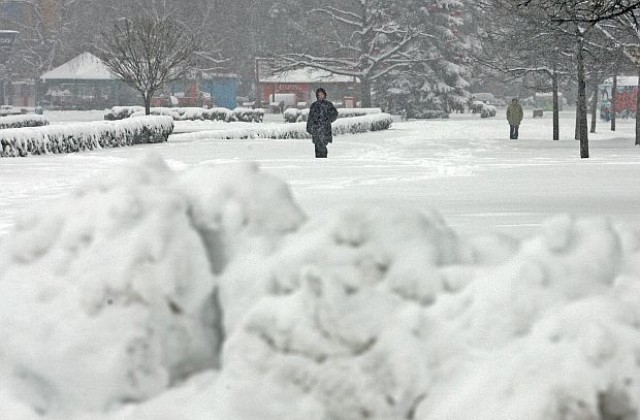 „Тагесшпигел”: Зимата в България не е сезон, а тест за управляващите