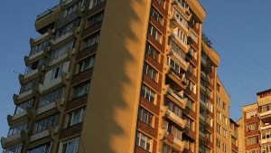 Търсят се близо 1000 домоуправители