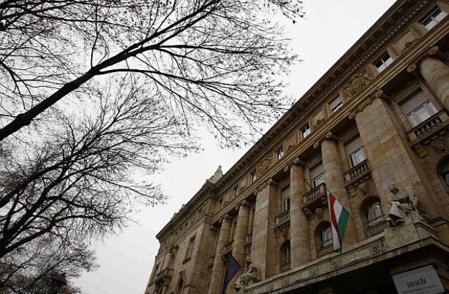 ЕК не изключва възможност за наказателна процедура срещу Унгария заради медийния закон