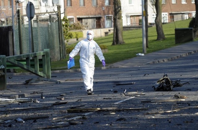Обезвредиха бомба в католическо училище в Белфаст