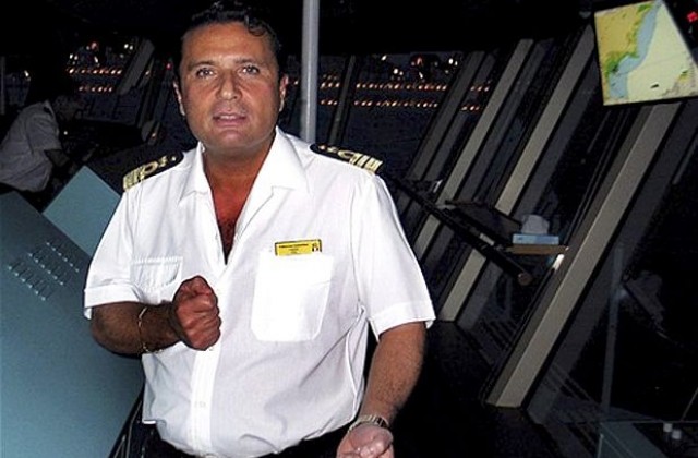 Капитанът на „Коста Конкордия” купонясвал с две жени по време на инцидента