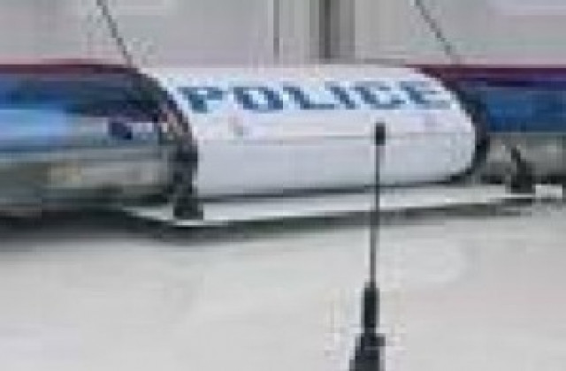 Пиян се заби с автомобила си в дърво