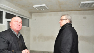 Згориграждани искат канализация и ремонти