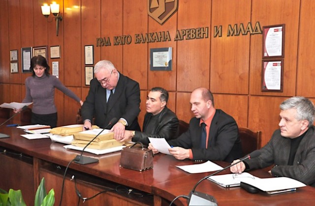 Шест фирми искат да охраняват врачански общински обекти