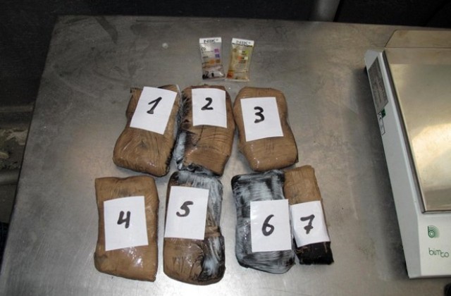 Килограм и половина хероин задържаха на ГКПП Видин