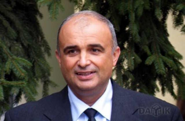 Изграждат резервен електропровод за община Роман