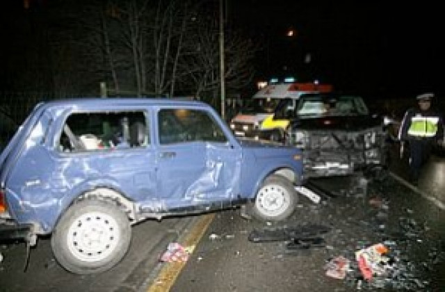 Шофьор пострада при катастрофа на „Симеоновско шосе”
