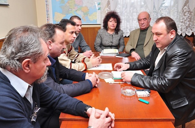 Нов план за овладяване на уличните кучета