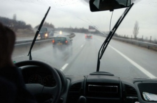 Пътищата в Силистренско са частично заледени