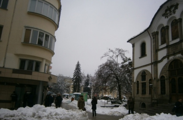 Пет катастрофи заради заледени пътища в Габровско