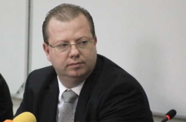 Данъчните правят ревизия на 11 висши държавни чиновници