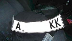 Хванаха двама криминално проявени транспортирали крадена кола