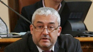 Депутат иска връщане на фришоповете по границите