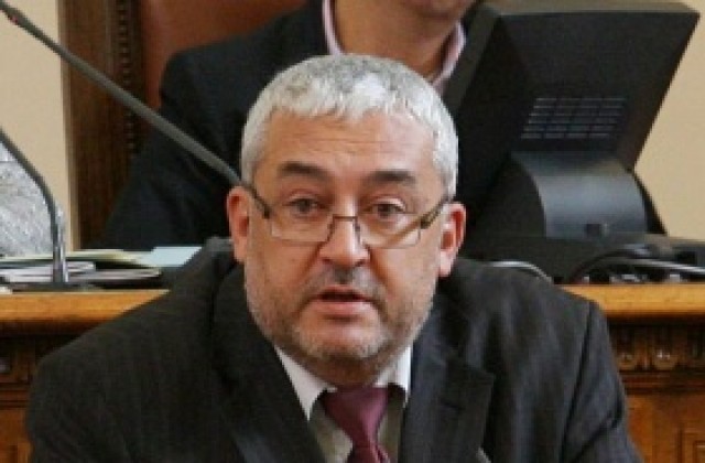 Депутат иска връщане на фришоповете по границите