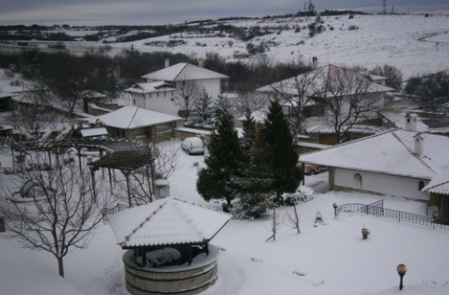 Предстои застудяване, очакват ни нови валежи от сняг