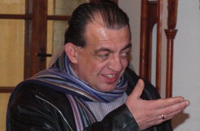 Студент ще представлява ромите във „Владиславово”