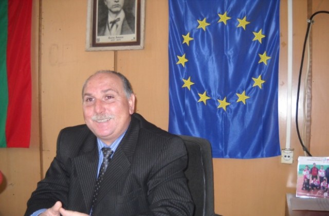 Кметският наместник в ромския квартал Изток Стефан Лазаров подаде оставка