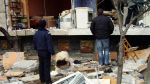 Спешно настаняват дъщерята и внуците на загиналия варненец в друга