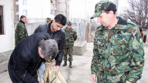 Спасиха сръндак със счупен крак във военно поделение в Стара
