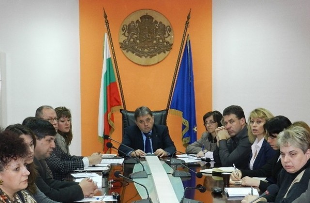 Намаляват учениците във Видин