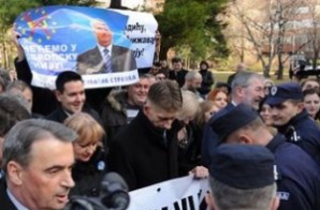 Шешел поиска да бъде прегледан от гинеколог