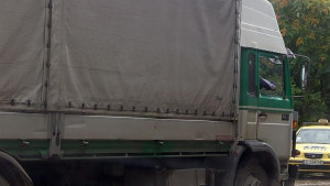 Жителите на Долни Богров скочиха срещу движението на ТИРове през