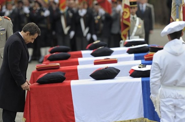 Саркози: Франция няма да бъда сплашена от варварството на талибаните
