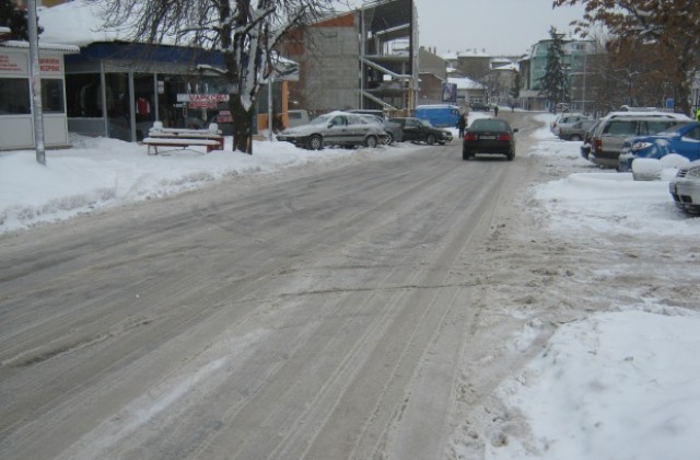 Община Дупница глобява фирмата за пътно поддържане