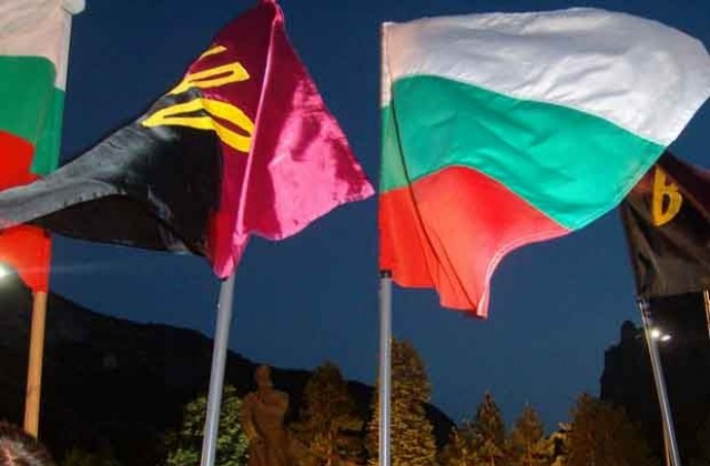 ВМРО - Враца срещу Берлинската стена във Враца