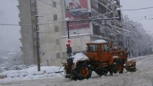 Включват допълнителна техника за почистване на снега в Стара Загора