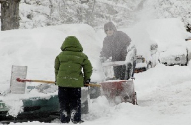Сираци чистят безвъзмездно сняг  в Шемшево