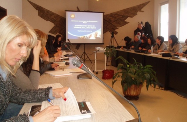 Пет парарлелки по-малко след 7 и 8 клас във врачанско