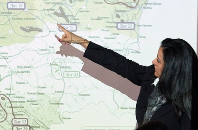 Трябва да има дисциплина на пътя, категорична е министър Павлова