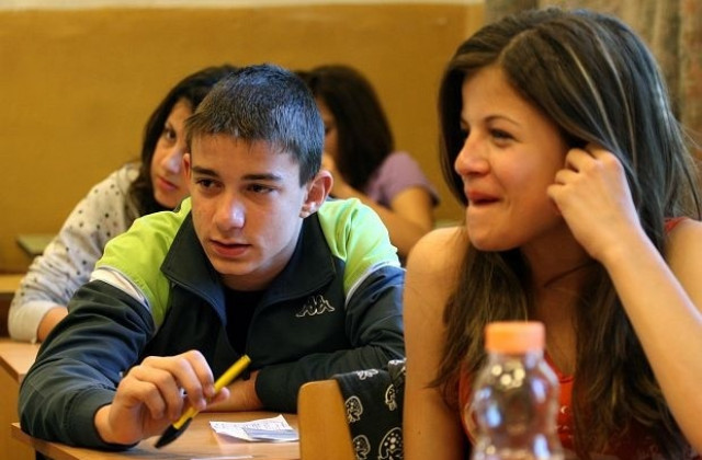 Сибирският студ затваря школа в областта