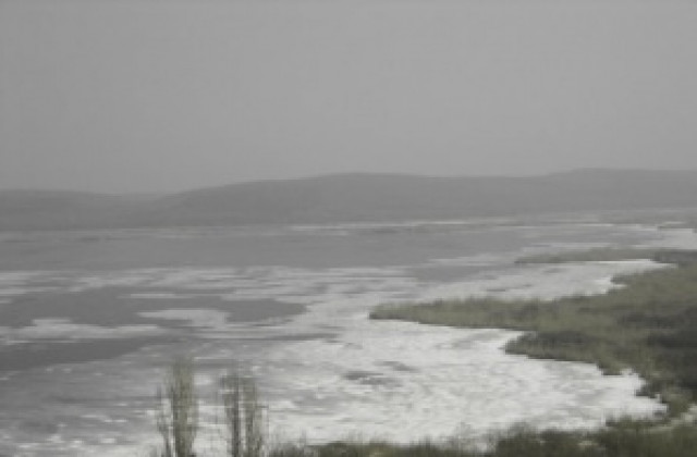 Езерото Сребърна замръзна