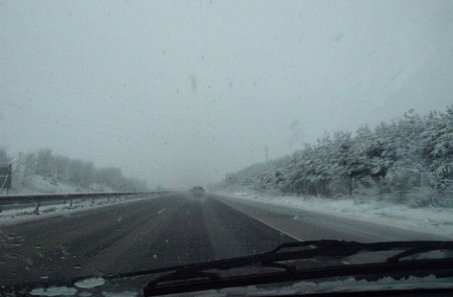 Възстановиха движението по пътя Суворово - Вълчи дол