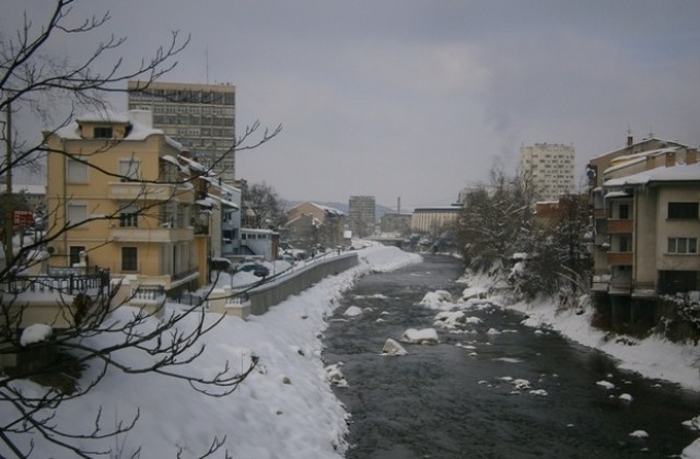 Нови температурни рекорди, минус 31,4 градуса в Севлиево