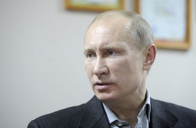 Няма да наказват водещата, объркала Владимир Путин с Владимир Ленин