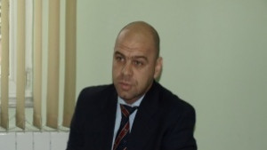 Младежи ще пазаруват вместо пенсионери в мразовитите дни