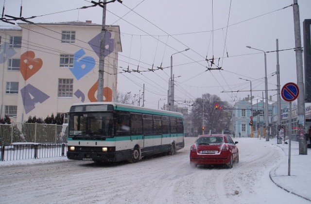 32 катастрофи за денонощие, шофьор е ранен