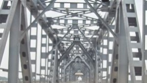 Затвориха Дунав мост за всички видове МПСта